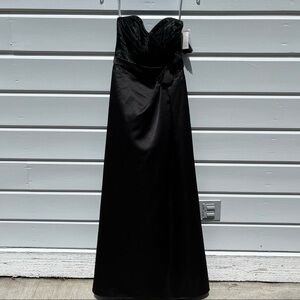 Bride Dresses David's Bridal Black Cocktail Dress Bride Dress Satin  Black Dress David's Bridal DAVID'S BRIDAL Navy Blue Sweetheart Satin  Sleeveless Above Knee